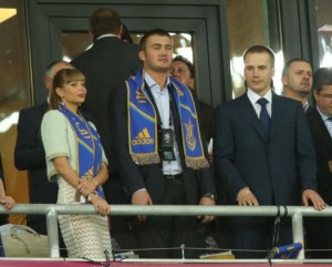 Віктор і Олександр Януковичі ходили на великий футбол, але стосунку до клубів не мали.