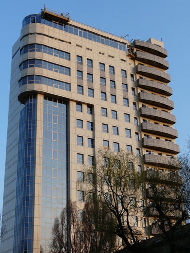 Донецький бізнес-центр "Акула"