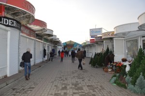 Ринок «Скорпіон-сервісу» між «Ювантом» і Завокзальним ринком. Фото: «Четверта влада»