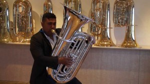 Туба від Miraphone коштувала українським музикам 336 тис грн.