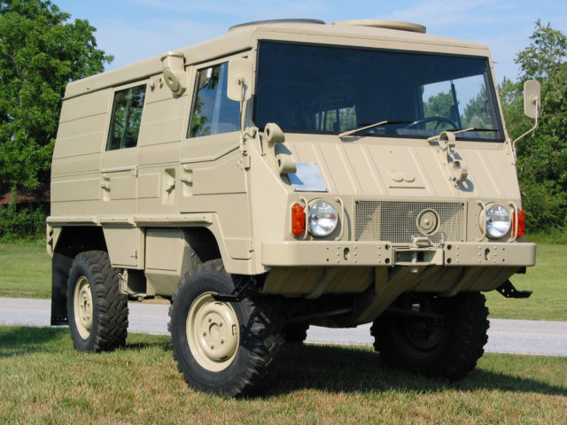 Всюдихід австрійської компанії Steyr-Daimler-Puch, створений на замовлення швейцарської армії. Перші серійні екземпляри випущені у травні 1971 року
